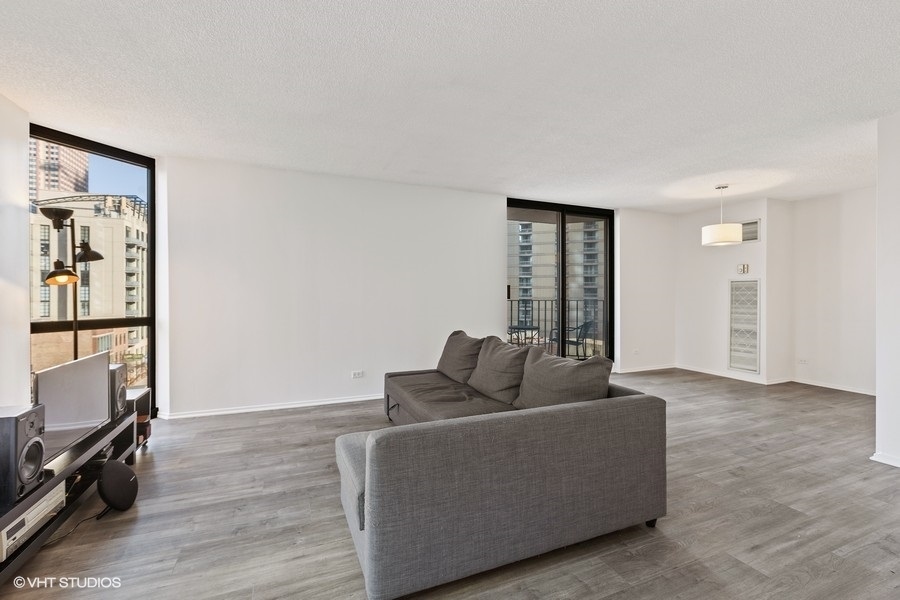 70 W Huron Street 603