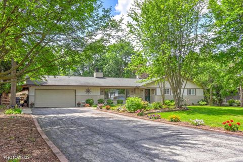 Photo of 6405 Walkup Lane, Crystal Lake, IL 60014 (MLS # 12611689)