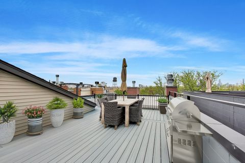 Tiny photo for 1530 N WOOD Street #3, Chicago, IL 60622 (MLS # 12594496)