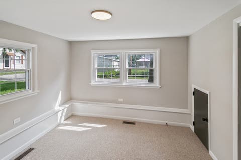 Tiny photo for 428 E 156th Place, South Holland, IL 60473 (MLS # 12583880)