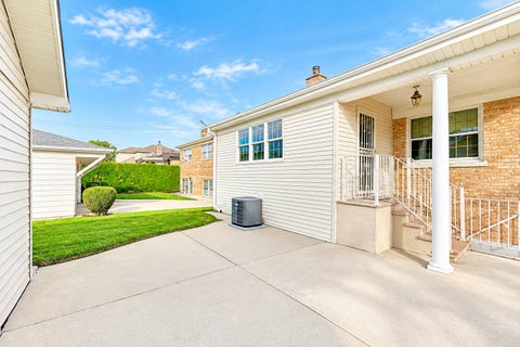 Tiny photo for 8329 W Sunnyside Avenue, Norridge, IL 60706 (MLS # 12781651)