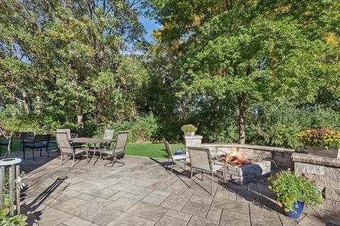 Tiny photo for 884 Twin Elms Lane, Batavia, IL 60510 (MLS # 12538585)