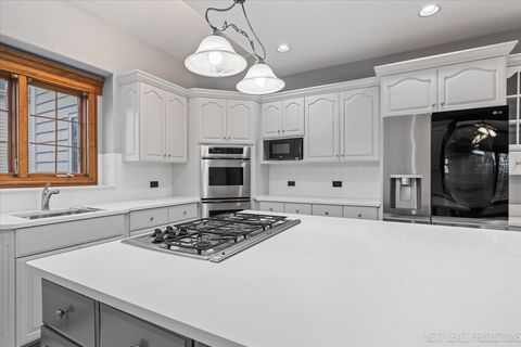 Tiny photo for 884 Twin Elms Lane, Batavia, IL 60510 (MLS # 12538585)