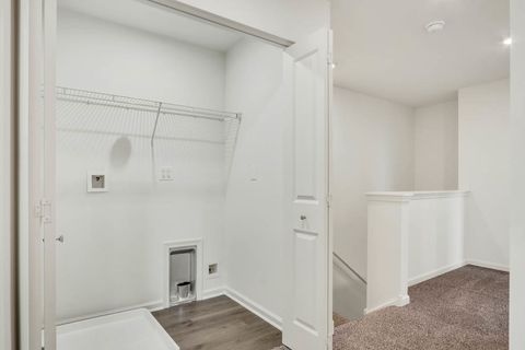 Tiny photo for 561 yosemite Way, Mundelein, IL 60060 (MLS # 12536221)