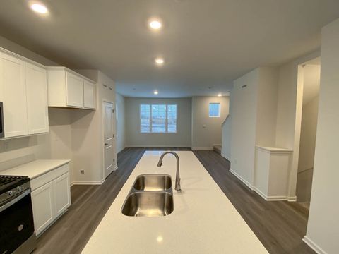 Tiny photo for 561 yosemite Way, Mundelein, IL 60060 (MLS # 12536221)