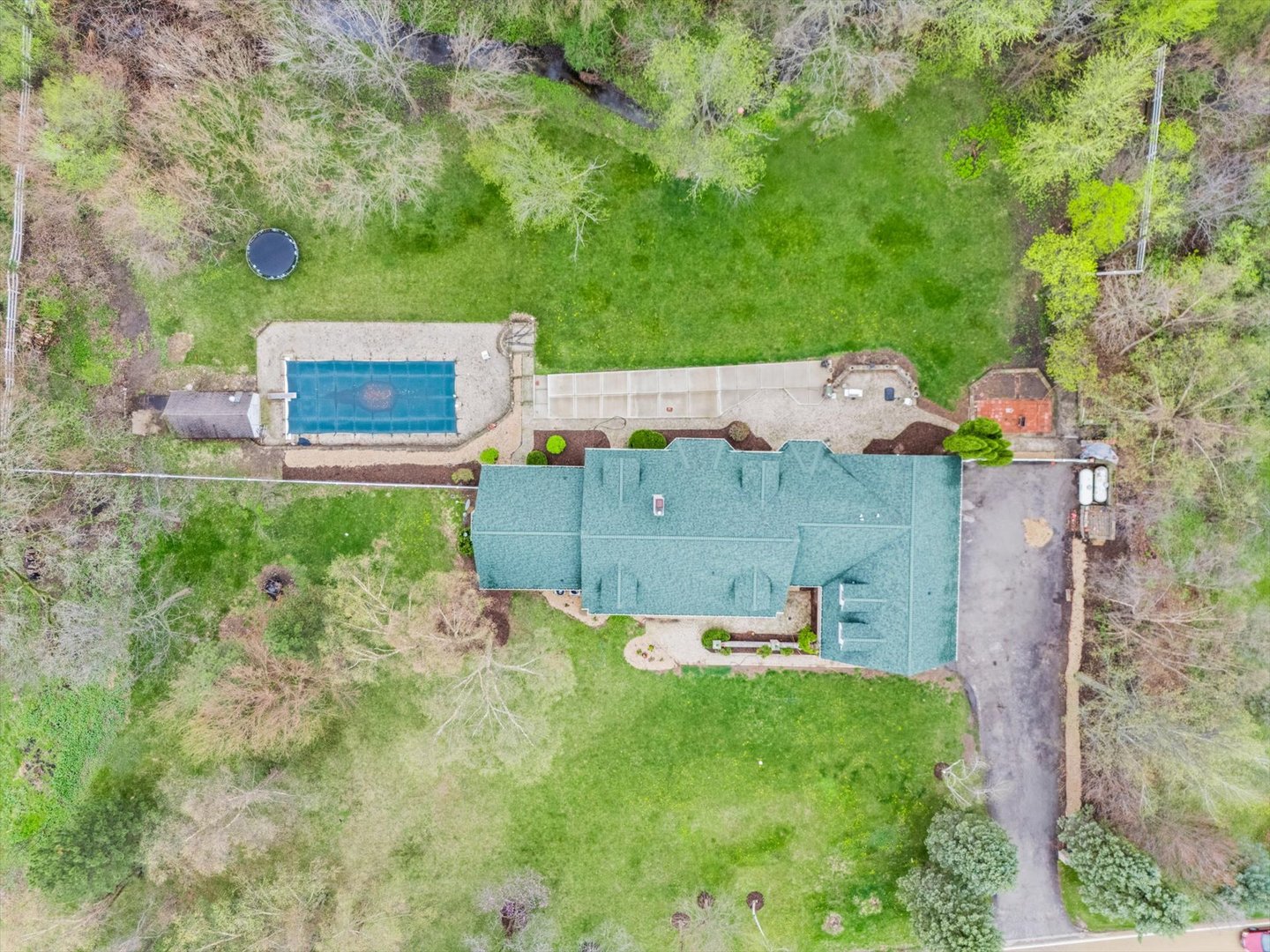 1575 Creek Road