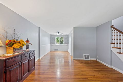 Tiny photo for 11247 S Avenue L, Chicago, IL 60617 (MLS # 12492280)