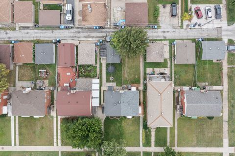 Tiny photo for 11247 S Avenue L, Chicago, IL 60617 (MLS # 12492280)