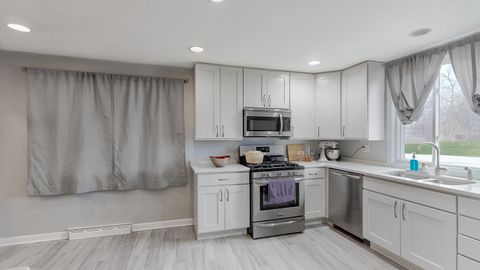 Tiny photo for 86 Broadway Avenue, Chicago Heights, IL 60411 (MLS # 12516955)