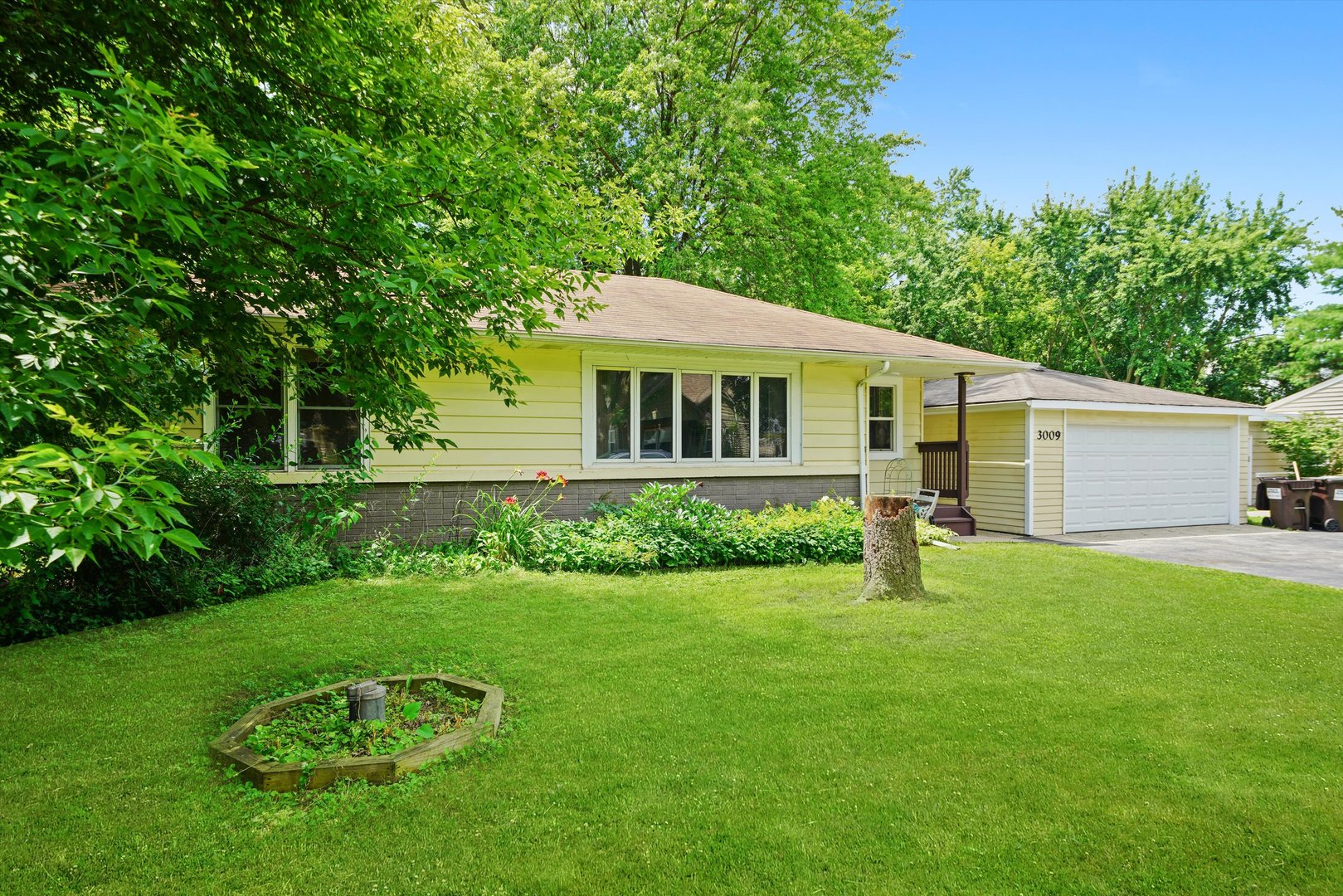3009 Mary Lane