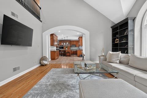 Tiny photo for 13701 Oak Tree Lane, Lemont, IL 60439 (MLS # 12746313)