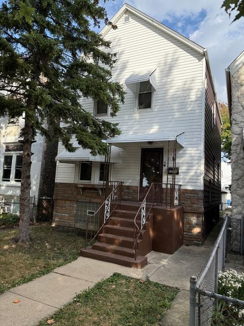 Photo of 1725 N Lawndale Avenue, Chicago, IL 60647 (MLS # 12489626)