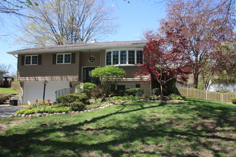 Tiny photo for 207 York Place, New Lenox, IL 60451 (MLS # 12625443)