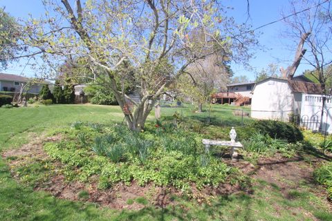 Tiny photo for 207 York Place, New Lenox, IL 60451 (MLS # 12625443)