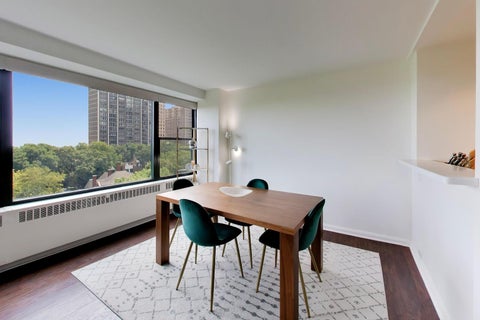 Tiny photo for 1540 N State Parkway #8C, Chicago, IL 60610 (MLS # 12718829)