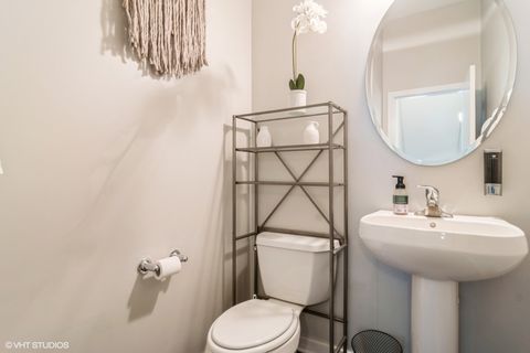 Tiny photo for 6201 S Drexel Avenue, Chicago, IL 60637 (MLS # 12542513)