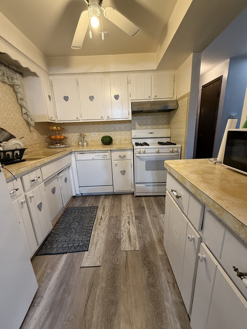 7100 99th Street 204