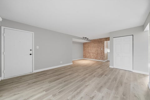 Tiny photo for 9386 Bay Colony Drive #1S, Des Plaines, IL 60016 (MLS # 12798110)