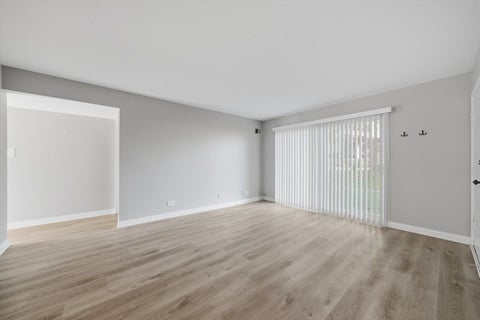 Tiny photo for 9386 Bay Colony Drive #1S, Des Plaines, IL 60016 (MLS # 12798110)