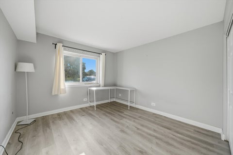 Tiny photo for 9386 Bay Colony Drive #1S, Des Plaines, IL 60016 (MLS # 12798110)