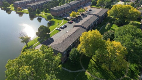 Tiny photo for 9386 Bay Colony Drive #1S, Des Plaines, IL 60016 (MLS # 12798110)