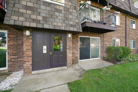 Tiny photo for 9386 Bay Colony Drive #1S, Des Plaines, IL 60016 (MLS # 12798110)