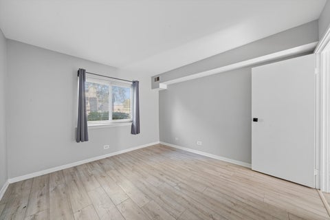Tiny photo for 9386 Bay Colony Drive #1S, Des Plaines, IL 60016 (MLS # 12798110)