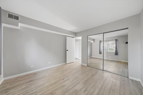 Tiny photo for 9386 Bay Colony Drive #1S, Des Plaines, IL 60016 (MLS # 12798110)