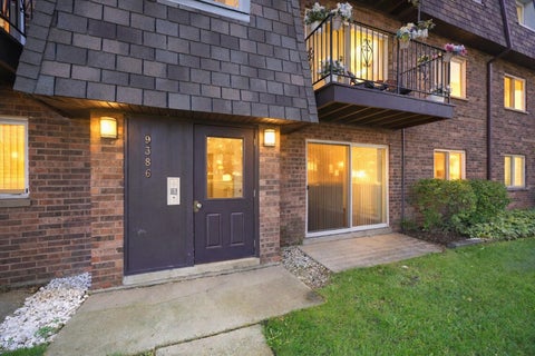 Photo of 9386 Bay Colony Drive #1S, Des Plaines, IL 60016 (MLS # 12798110)