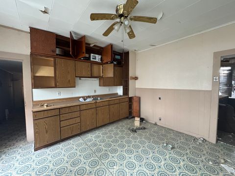 Tiny photo for 214 S Main Street, Abingdon, IL 61410 (MLS # 12260510)