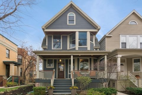 4117 N Hermitage Avenue Chicago IL 60613