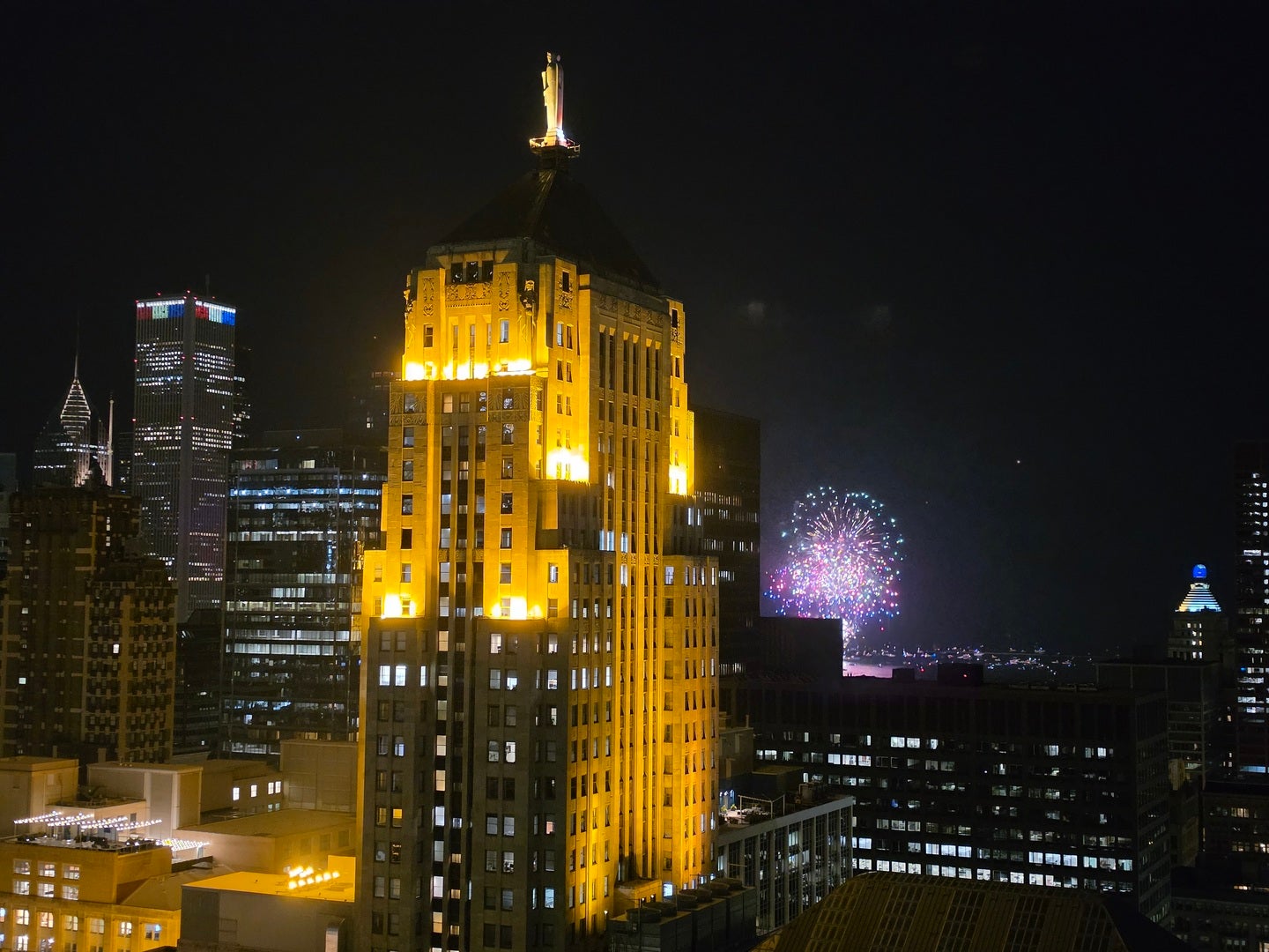235 W Van Buren Street 4101