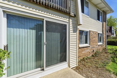 Tiny photo for 6818 Roberts Drive #3, Woodridge, IL 60517 (MLS # 12621854)