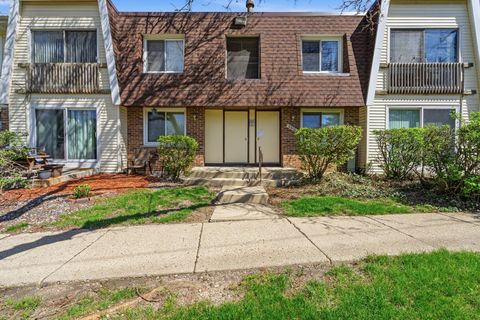 Tiny photo for 6818 Roberts Drive #3, Woodridge, IL 60517 (MLS # 12621854)
