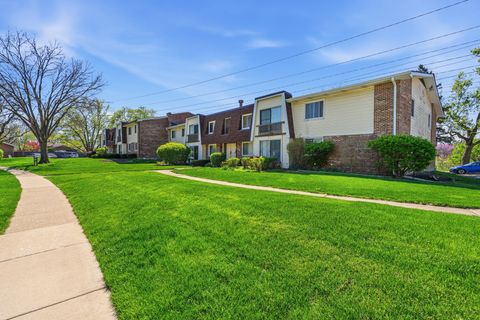 Tiny photo for 6818 Roberts Drive #3, Woodridge, IL 60517 (MLS # 12621854)