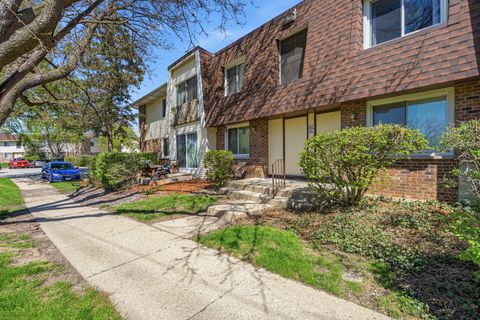 Tiny photo for 6818 Roberts Drive #3, Woodridge, IL 60517 (MLS # 12621854)