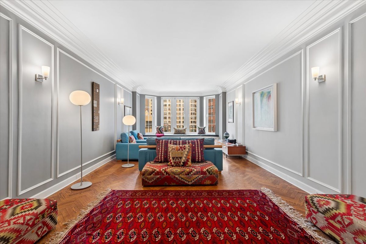 421 W MELROSE Street 6C