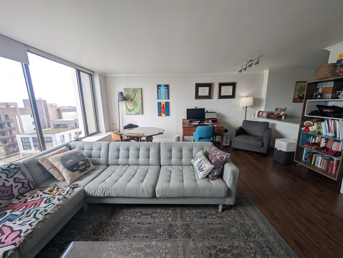 5455 N Sheridan Road 1008