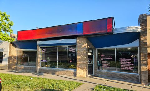 7045 W North Avenue Oak Park IL 60302