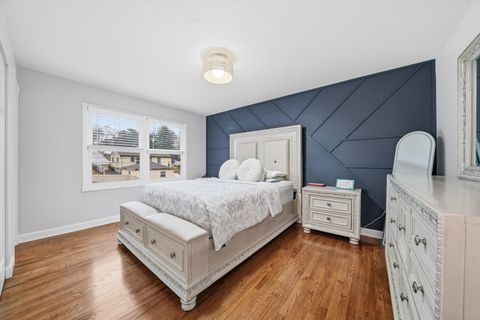 Tiny photo for 600 Seminole Trail, Lake In The Hills, IL 60156 (MLS # 12549646)