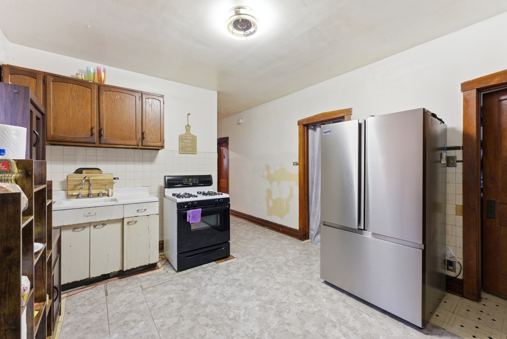 1605 S 49th Court