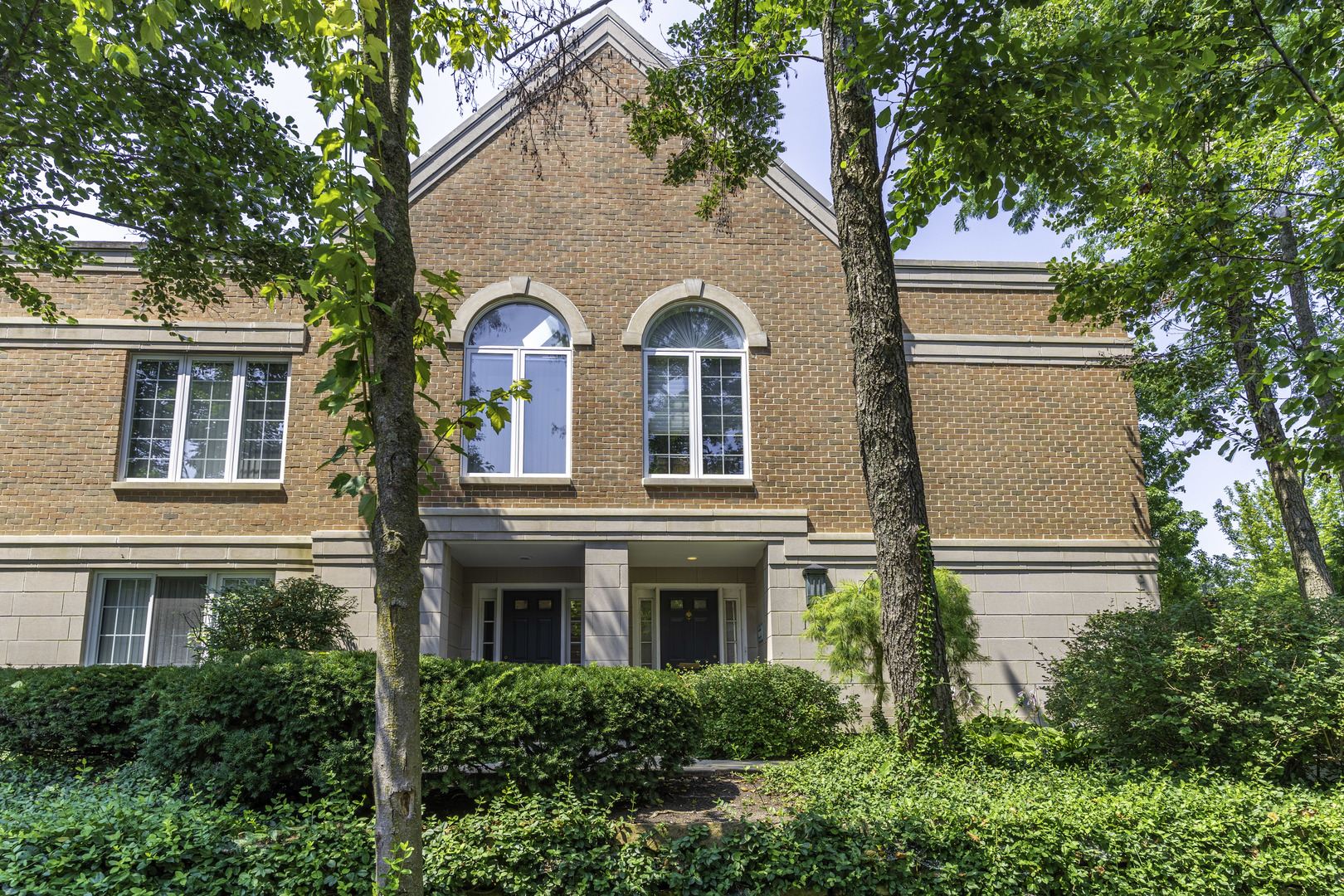 111 E Laurel Avenue