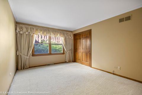 Tiny photo for 577 Lee Street, Glen Ellyn, IL 60137 (MLS # 12502726)