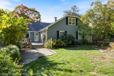 Tiny photo for 577 Lee Street, Glen Ellyn, IL 60137 (MLS # 12502726)