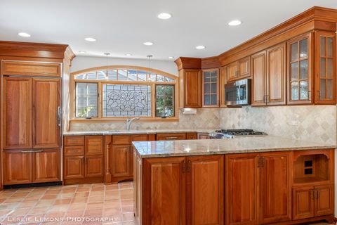 Tiny photo for 577 Lee Street, Glen Ellyn, IL 60137 (MLS # 12502726)