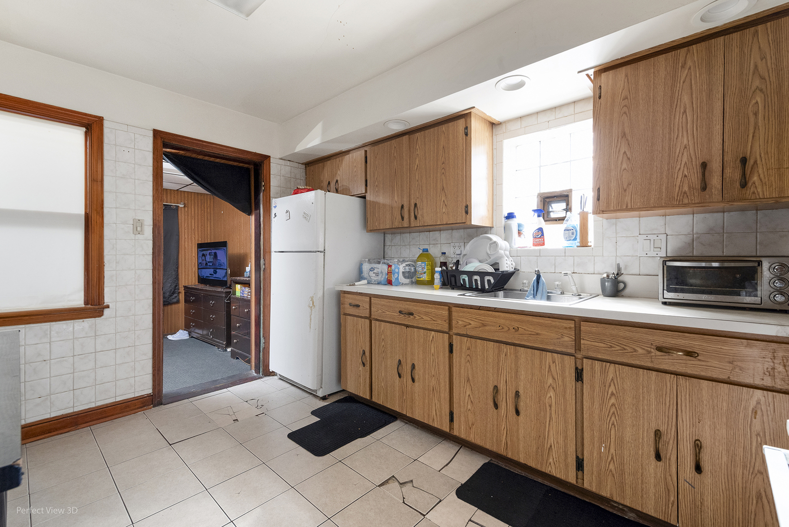 7847 S Maryland Avenue