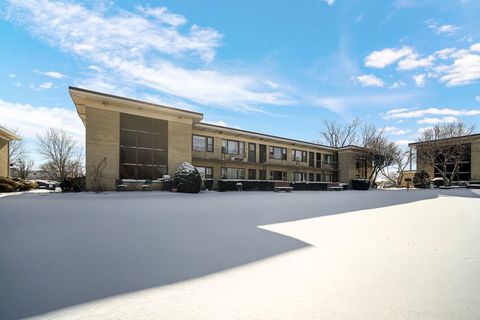 Tiny photo for 12 King Arthur Court #11, Northlake, IL 60164 (MLS # 12556881)