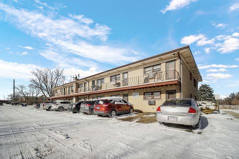 Tiny photo for 12 King Arthur Court #11, Northlake, IL 60164 (MLS # 12556881)