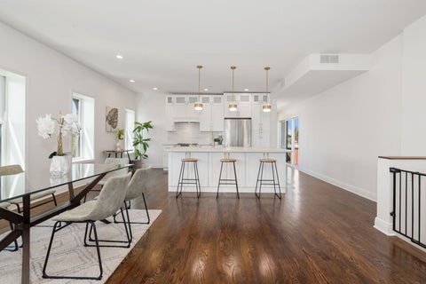 Tiny photo for 958 W Willow Street #4, Chicago, IL 60614 (MLS # 12755432)