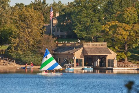 Tiny photo for 315 Bluff Court #C, Lake Barrington, IL 60010 (MLS # 12495458)